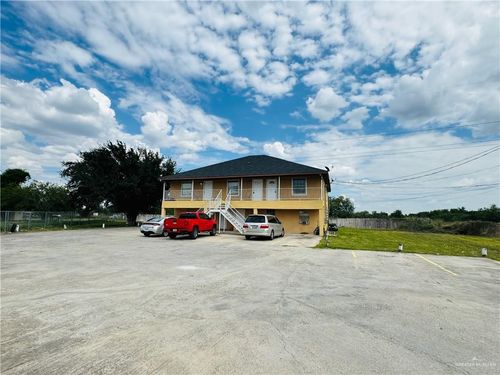 3304 N Palm Leaf Cir, Mission, TX, 78574-4028 | Card Image