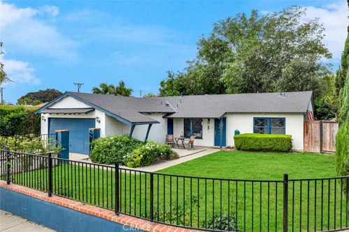 2626 Ponderosa St, Santa Ana, CA, 92705-1033 | Card Image