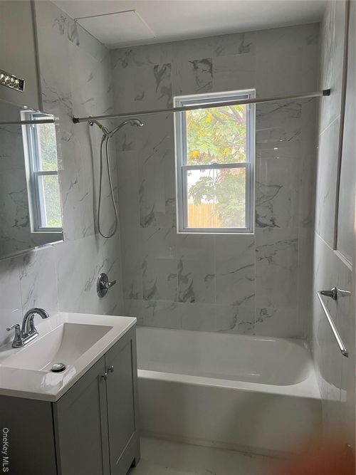 fl-2nd-59 48th Ave, Woodside, NY, 11377-5658 | Card Image