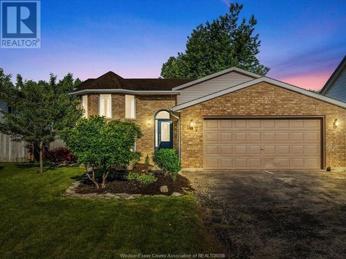 137 Roseann Dr, Harrow, ON, N0R1G0 | Card Image