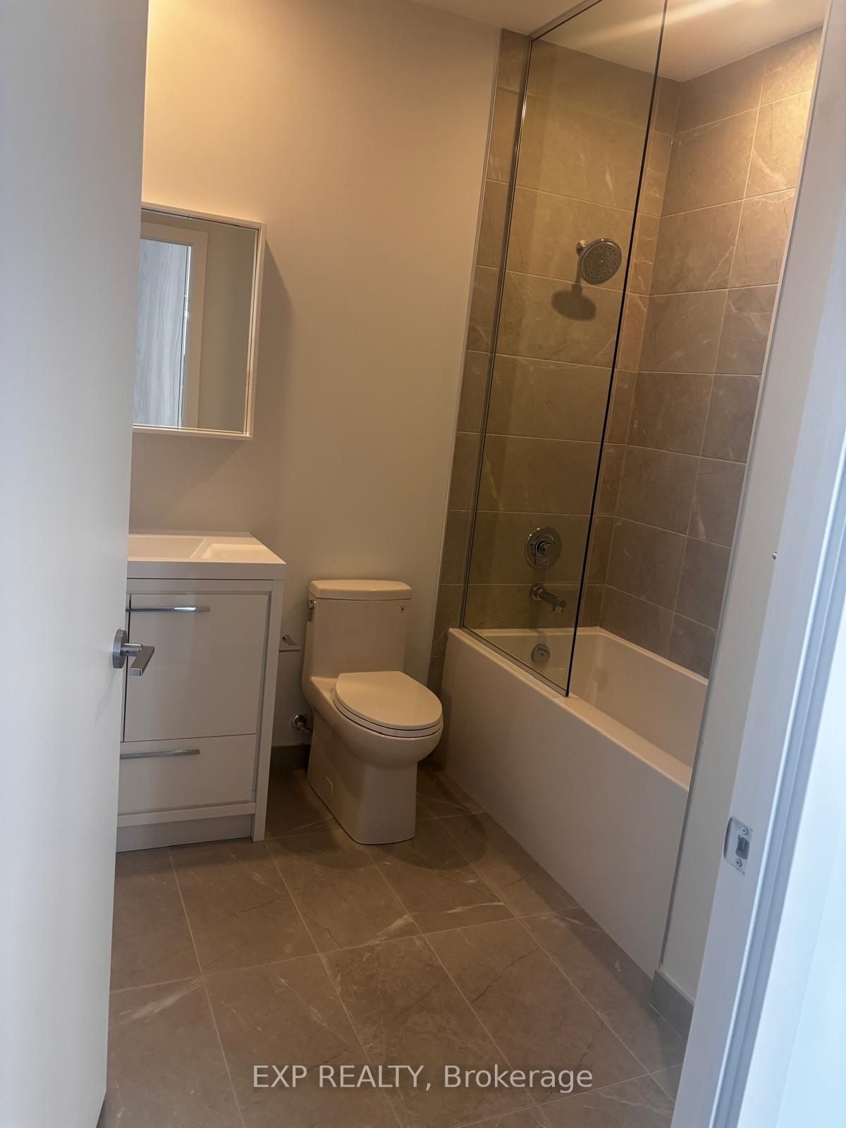 Residential Lease in Vaughan 5