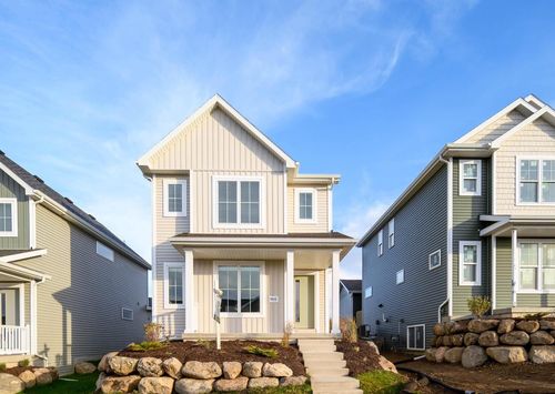 9252 Gentle Feather Rd, Verona, WI, 53593-8563 | Card Image