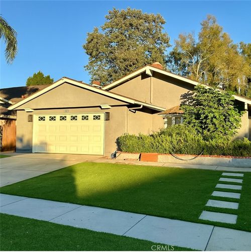 14902 Foxcroft Rd, Tustin, CA, 92780-6727 | Card Image