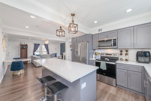 227-5076 Matilda St, Dallas, TX, 75206-4278 | Card Image