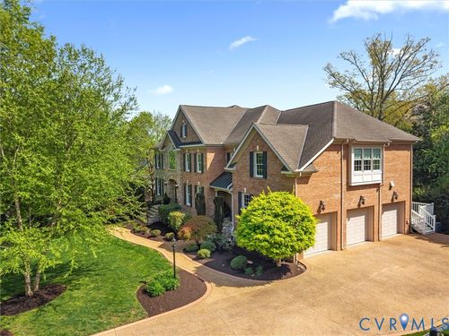 8705 Raleigh Manor Pl, Henrico, VA, 23229-7176 | Card Image