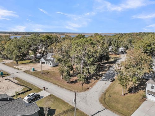 2016 Sea Water Dr, Charleston, SC, 29412-8029 | Card Image