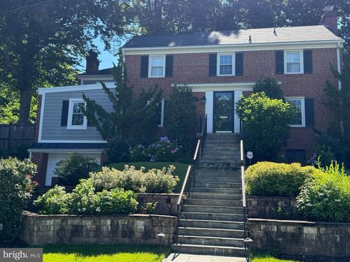 7301 Pinehurst Pkwy, CHEVY CHASE, MD, 20815-3140 | Card Image