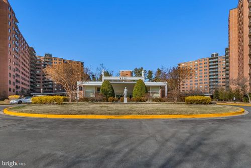 apt-118w-4201 Cathedral Ave Nw, WASHINGTON, DC, 20016-4984 | Card Image