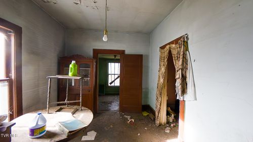 104 Lakeview St, Bristol, TN, 37620-3900 | Card Image