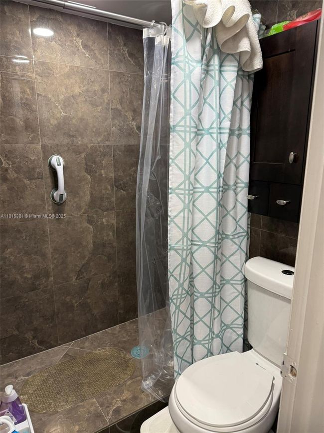APT-212 - 7850 W Mcnab Rd, Condo with 2 bedrooms, 2 bathrooms and null parking in Tamarac FL | Image 14