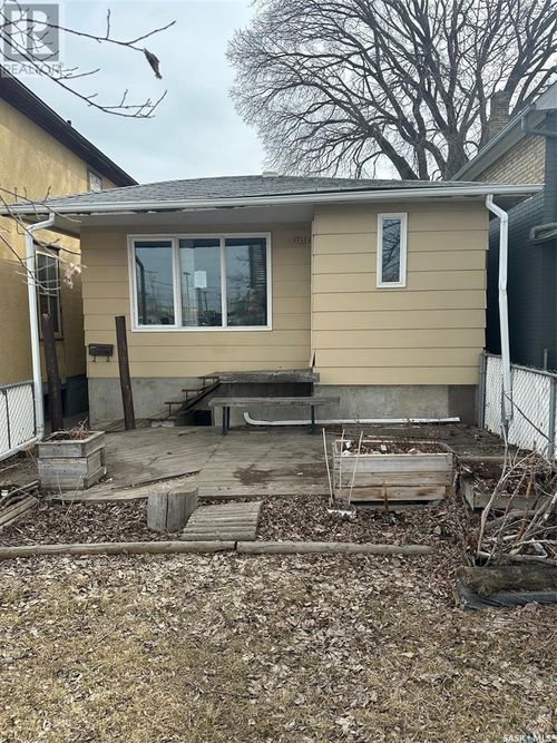 1715 St John St, Regina, SK, S4P1R8 | Card Image