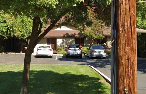 2142 Butte St, Redding, CA, 96001-1609 | Card Image