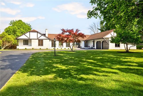 18 Widewaters Lane, Pittsford, NY, 14534 | Card Image