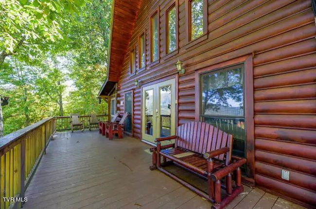 3831 Glenview Way, House other with 3 bedrooms, 3 bathrooms and null parking in Sevierville TN | Image 28