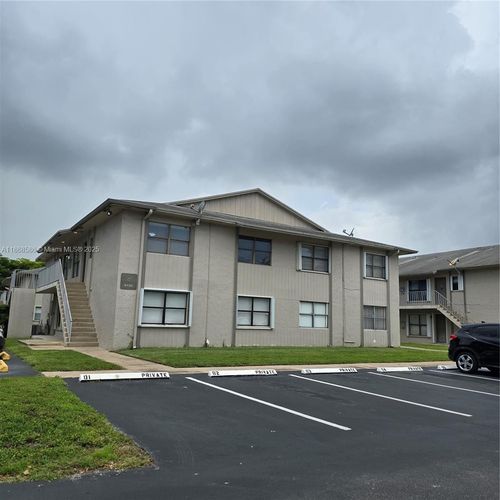 apt-24-15332 Sunset Dr, Miami, FL, 33193-1611 | Card Image