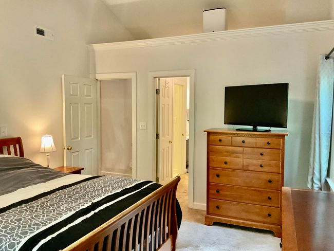 Primary Bedroom | Image 34