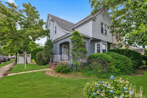 343 Nassau Blvd, New Hyde Park, NY, 11040-5258 | Card Image