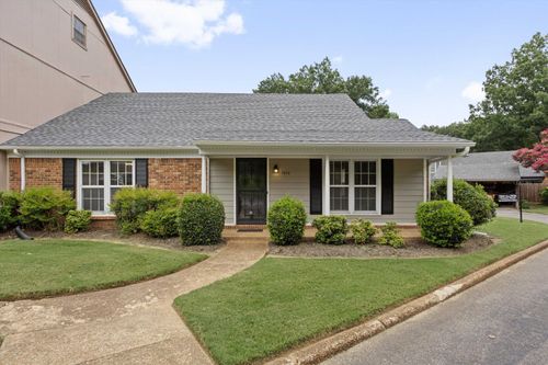 25-7010 Country Rd, Germantown, TN, 38138-1500 | Card Image