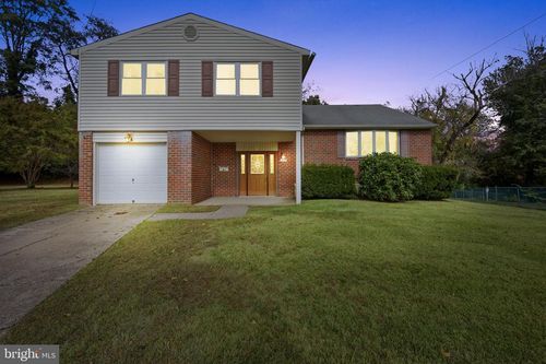 421 Jonathan Pl, PHILADELPHIA, PA, 19115-1808 | Card Image