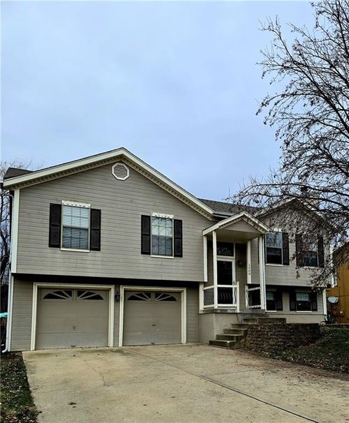 1508 Copeland Ln, Greenwood, MO, 64034-9351 | Card Image