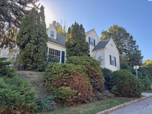 635 Ne Michigan St, Pullman, WA, 99163-3932 | Card Image