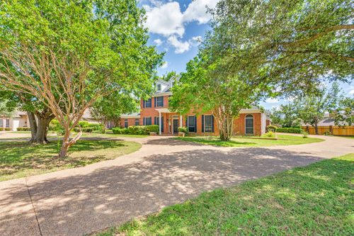 1309 Wedgewood Dr, Cleburne, TX, 76033-4504 | Card Image