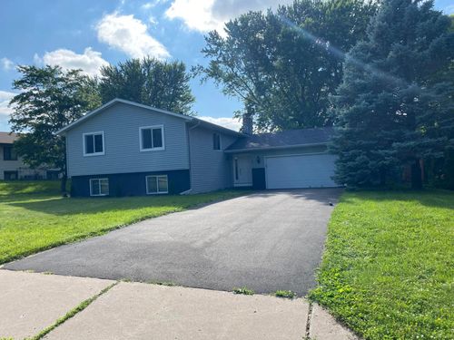 1135 Glendon St N, Maplewood, MN, 55119-3606 | Card Image