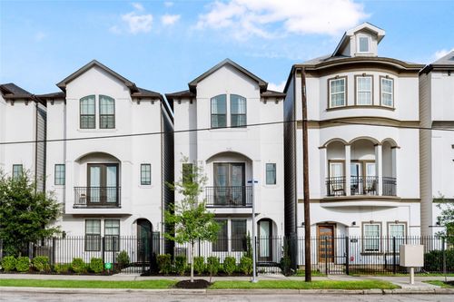 211 Milby St, Houston, TX, 77003-0005 | Card Image