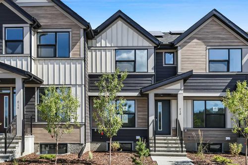 918 Wolf Willow Boulevard Se, Calgary, AB, T2X5R7 | Card Image