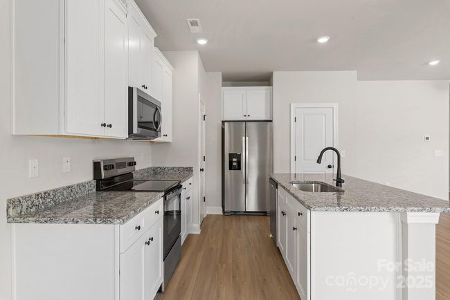 7129 Jerimoth Dr, House other with 3 bedrooms, 3 bathrooms and null parking in Charlotte NC | Image 6