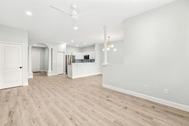 216 River Bluff Ln, Condo with 3 bedrooms, 3 bathrooms and null parking in Royal Palm Beach FL | Image 9