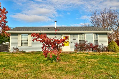 105 Westfield Dr, Harrison, OH, 45030-1430 | Card Image