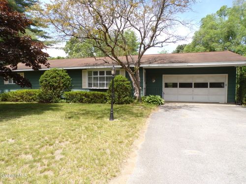 28 Buena Vista Ave, Queensbury, NY, 12804-1228 | Card Image