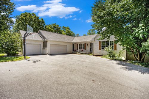 10159 E Rivershore Dr Se, Alto, MI, 49302-9683 | Card Image