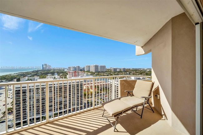 APT-22G - 1985 S Ocean Dr, Condo with 2 bedrooms, 2 bathrooms and null parking in Hallandale Beach FL | Image 18