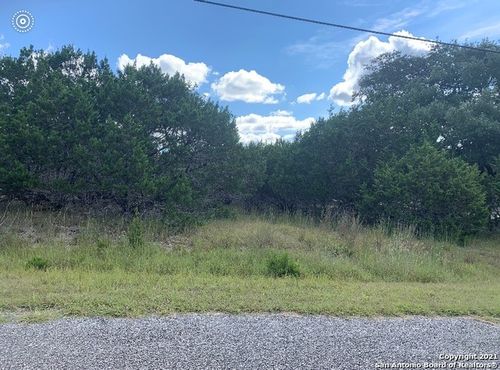 205 Breeze Pt, Fischer, TX, 78623-2507 | Card Image