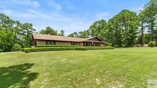 2115 E Pinecrest Dr., Atlanta, TX, 75551 | Card Image