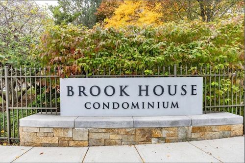 apt-608-99 Pond Ave, Brookline, MA, 02445-7118 | Card Image