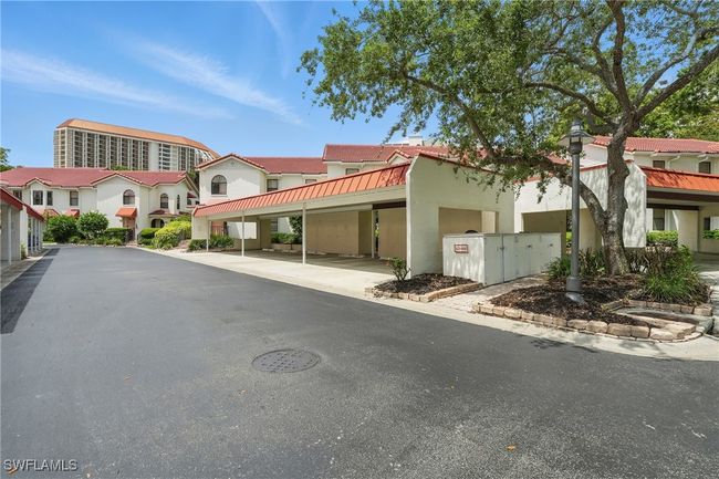 547 Serendipity Dr, Condo with 3 bedrooms, 2 bathrooms and null parking in NAPLES FL | Image 22