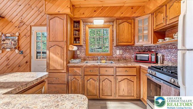 117 Boundary Rd, House other with 5 bedrooms, 2 bathrooms and null parking in Tafton PA | Image 13
