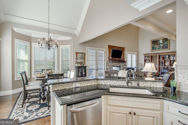 171 Winterberry Trl, House other with 4 bedrooms, 4 bathrooms and 5 parking in Clayton GA | Image 44