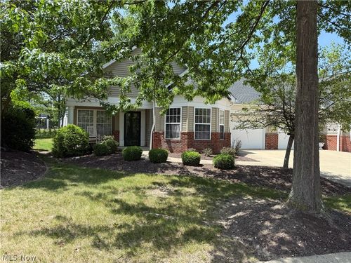 9a-8632 Alexandra Dr, North Royalton, OH, 44133-1066 | Card Image