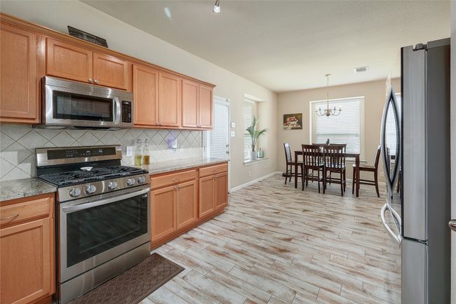 Kitchen | Image 10