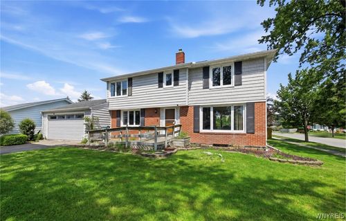 221 Woodmere Dr, Tonawanda, NY, 14150-5565 | Card Image