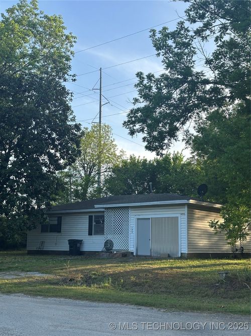 129 N Broadway, Stonewall, OK, 74871 | Card Image