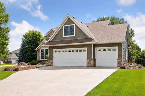 8615 Kelzer Pond Dr, Victoria, MN, 55386-4508 | Card Image