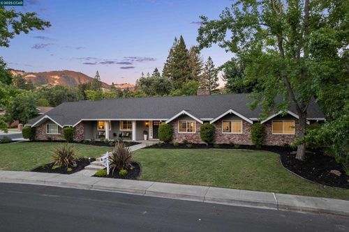 1050 White Gate Rd, Alamo, CA, 94507-2816 | Card Image