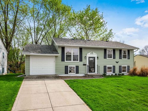 207 Richards Dr, Delaware, OH, 43015-2217 | Card Image