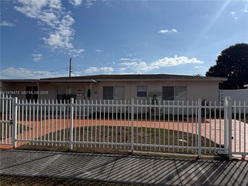 18501 Nw 30th Ave, Miami Gardens, FL, 33056-3003 | Card Image
