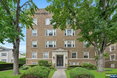 55 Park Ave, Bloomfield, NJ, 07003-2622 | Card Image